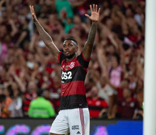 Carnaval rubro-negro no Maraca! Mengão vence o Del Valle por 3 a 0 e é campeão da Conmebol Recopa