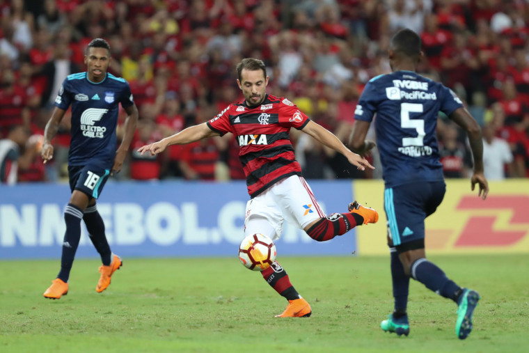Flamengo vence Emelec e sacramenta classificação para oitavas de final da Conmebol Libertadores