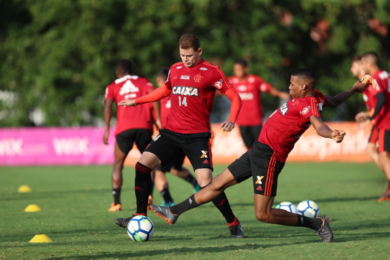 Focado no clássico, Flamengo se reapresenta no Ninho do Urubu