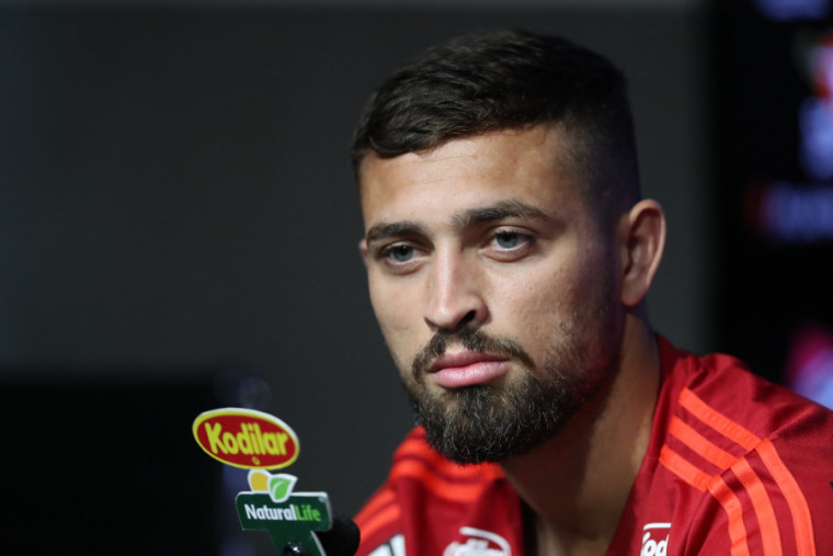 Léo Duarte analisa confronto contra o Bahia e exalta trabalho de Maurício Barbieri