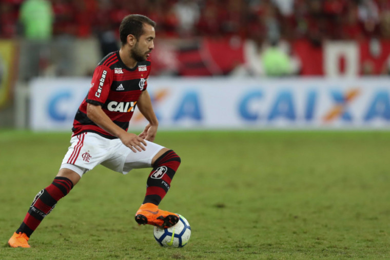 Everton Ribeiro destaca superioridade no Fla x Flu