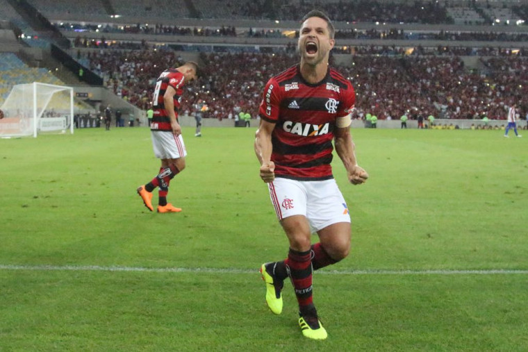 Resumo da partida: Flamengo 2 x 0 Paraná