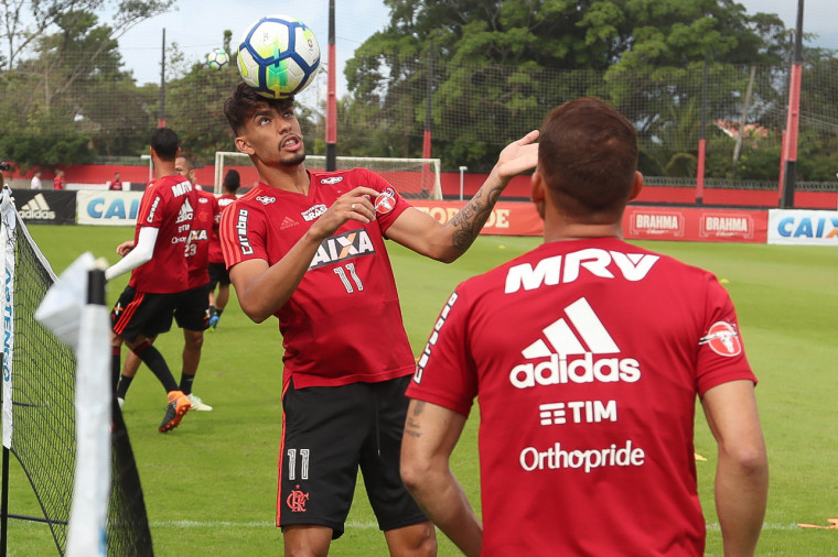 Paquetá analisa intertemporada no Ninho e elogia atacantes do elenco