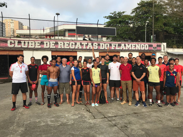 Remo rubronegro recebe o treinador alemão Bernhard Stomporowski Flamengo