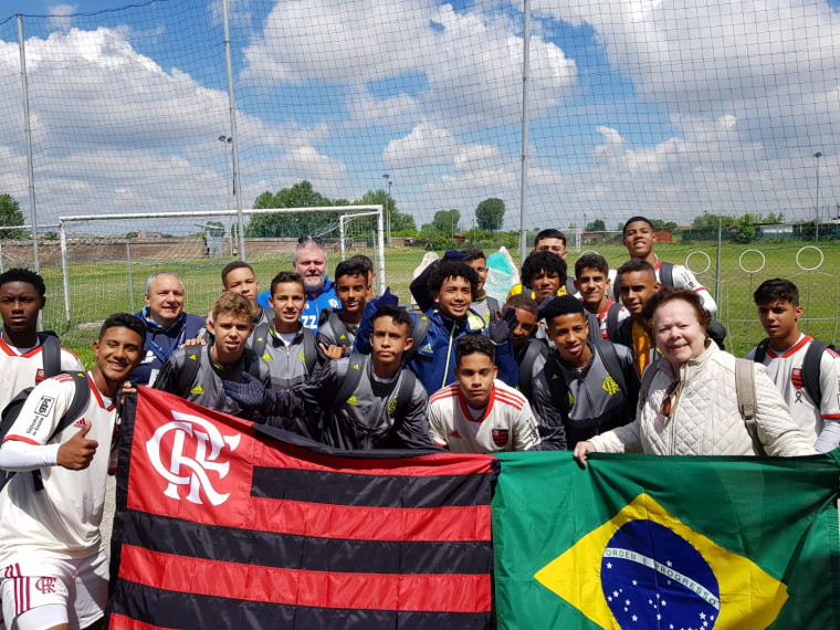 Garotos do Ninho da equipe Sub-14 conquistaram duas vitórias no primeiro dia de Abano Football Trophy, na Itália, e já garantiram vaga nas quartas de final da competição internacional