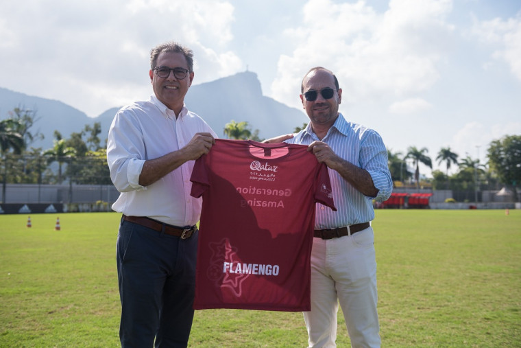 Gustavo Fernandes, vice-presidente do Fla-Gávea, e Mushtaq Al Waeli, chefe da General Amazing e do Comitê Organizador da Copa do Mundo de 2022 - Foto: Lucas Santos