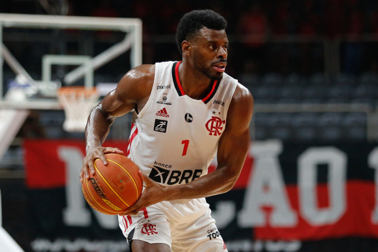 Gui Deodato tamb&eacute;m chegou aos 12 pontos (Gilvan de Souza/CRF)