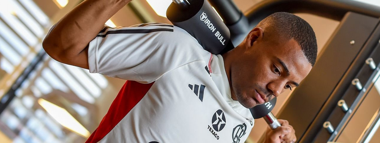 Flamengo segue pré-temporada em dois períodos no Ninho do Urubu