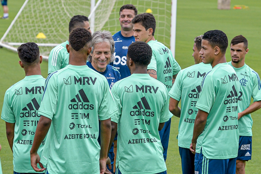 Flamengo monitora situação da Covid-19 no Rio e aguarda para definir os próximos passos