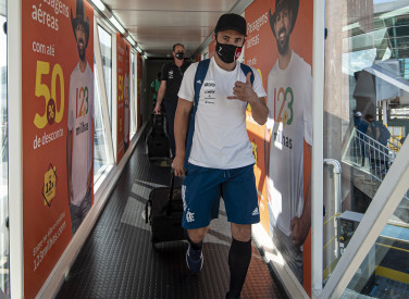 Embarque e desembarque para Curitiba - 23-01-2021